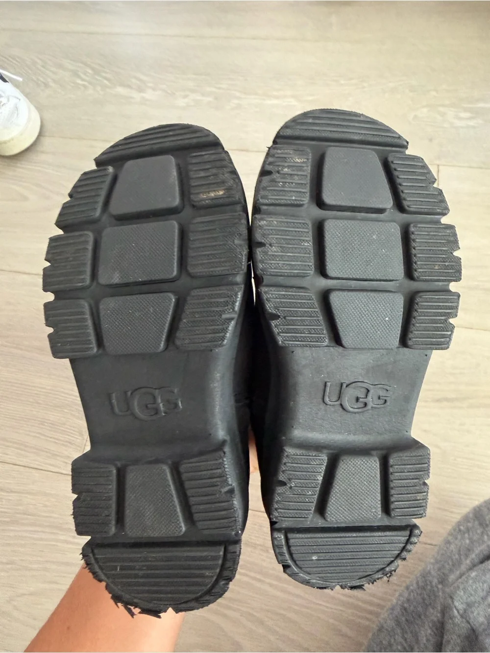 UGG Kids Black Side-Zip Lug Sole Ankle Boots